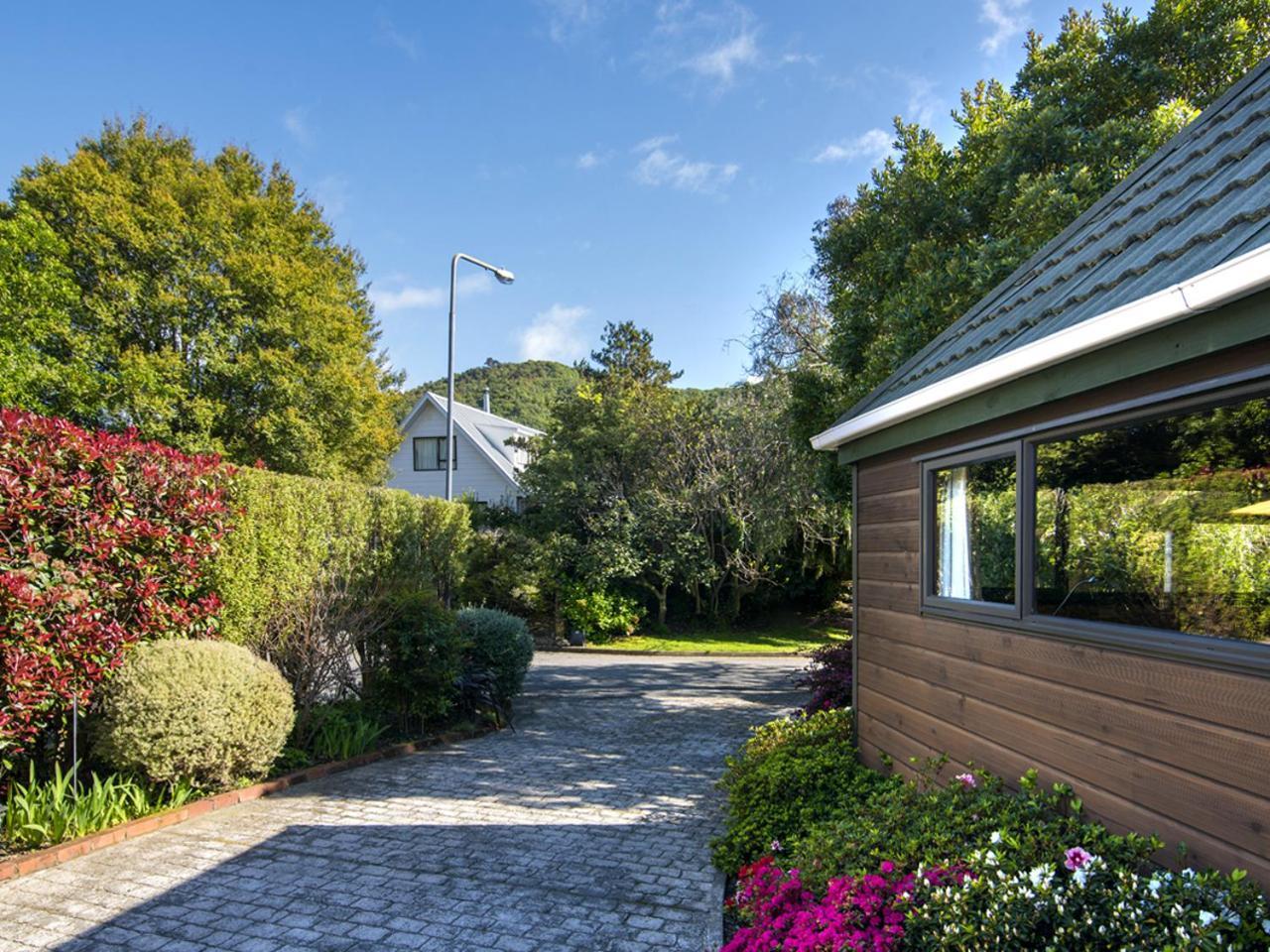 Mulberry House Bed & Breakfast พิคตัน ภายนอก รูปภาพ